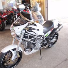 Ducati Monster 1000i.e.