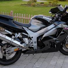 Kawasaki ZX9R *SOLGT*