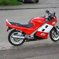 Honda VFR 750F *Solgt*