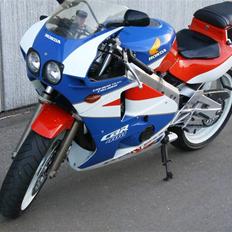 Honda CBR 400 RR *SOLGT*