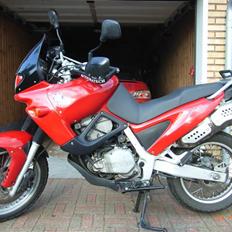BMW F650