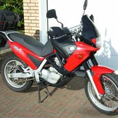 BMW F650