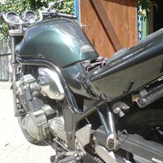 Suzuki Gsf 600 n Bandit 