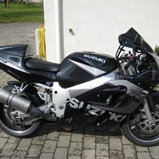 Suzuki GSX-R 600 **SOLGT**