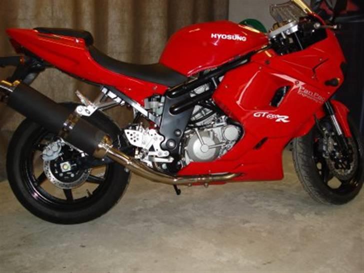 Hyosung GT 650 R - Sådan så den ud, ad jeg fik den kørt op fra Djurs Mc billede 2