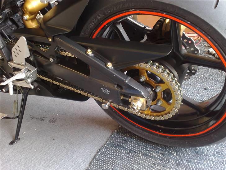 Kawasaki ZX10R - Guld kæde/tandhjul billede 15