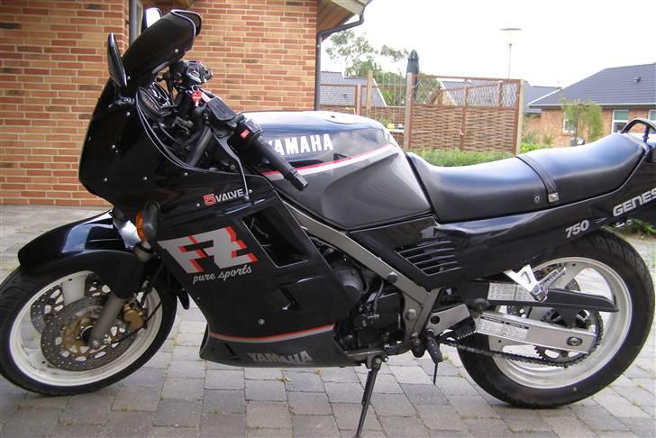 Yamaha FZ 750 Genesis (Solgt) billede 3