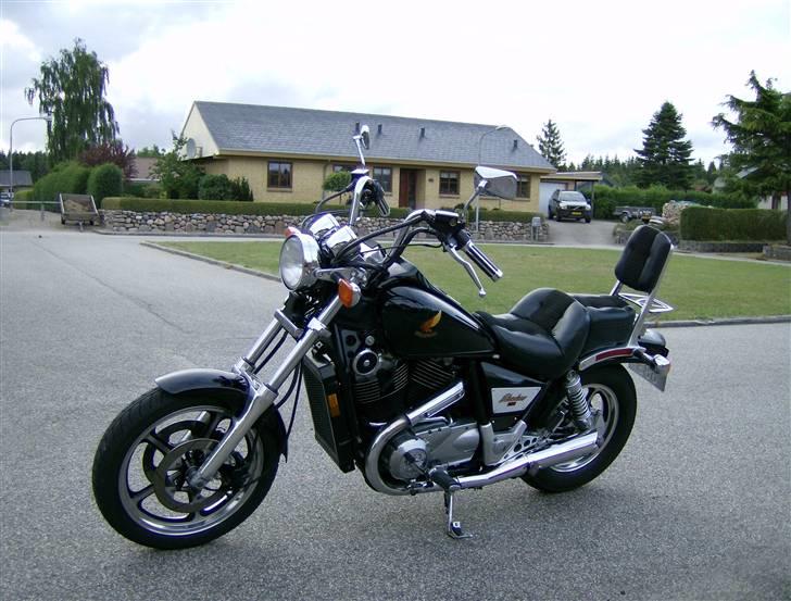 Honda VT 1100 Shadow billede 1