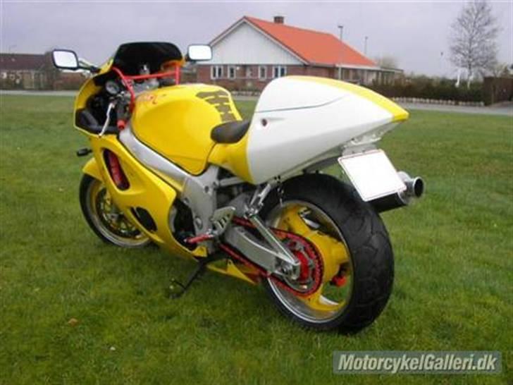 Suzuki gsxr 750 Det Gule Lyn billede 9