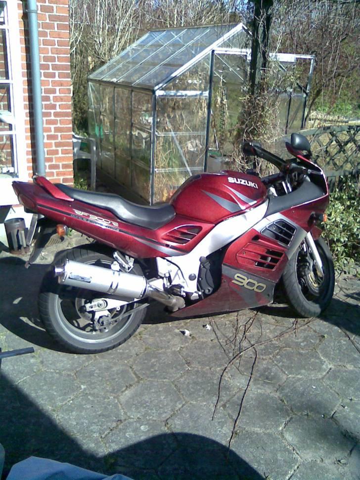 Suzuki RF 900 (Ringsted) - Så er der kommet lidt mere lyd! billede 8