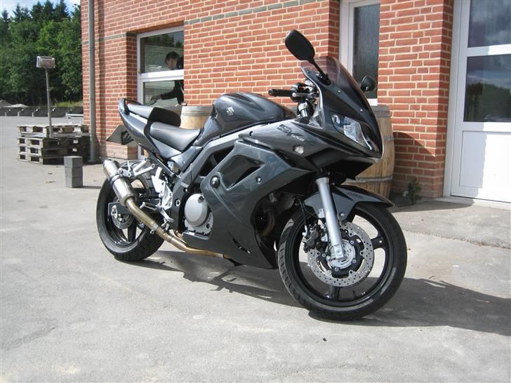 Suzuki SV 650 K8 (Solgt) billede 1