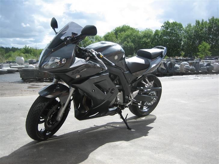 Suzuki SV 650 K8 (Solgt) billede 2