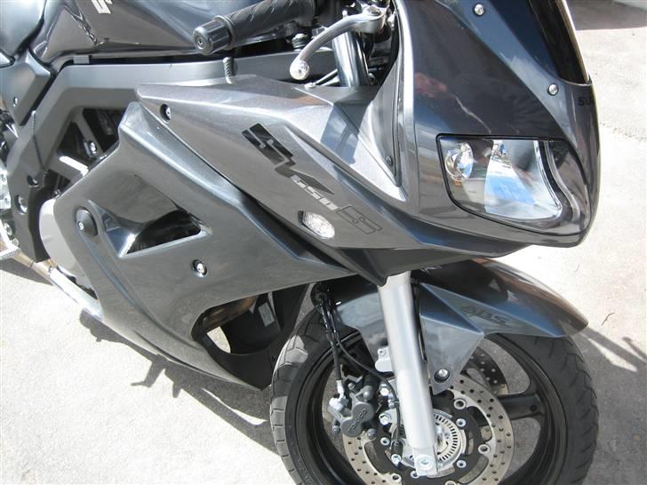 Suzuki SV 650 K8 (Solgt) billede 9