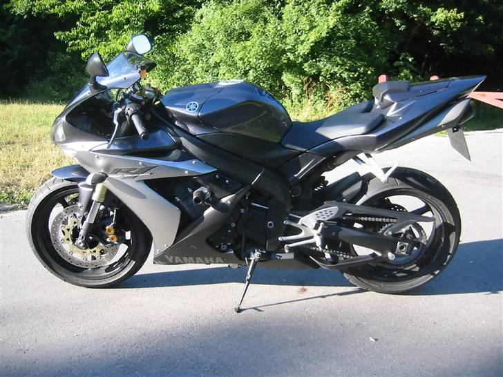 Yamaha YZF R1 *SOLGT* billede 2