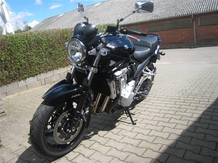 Suzuki GSF 1250 AK8 billede 2