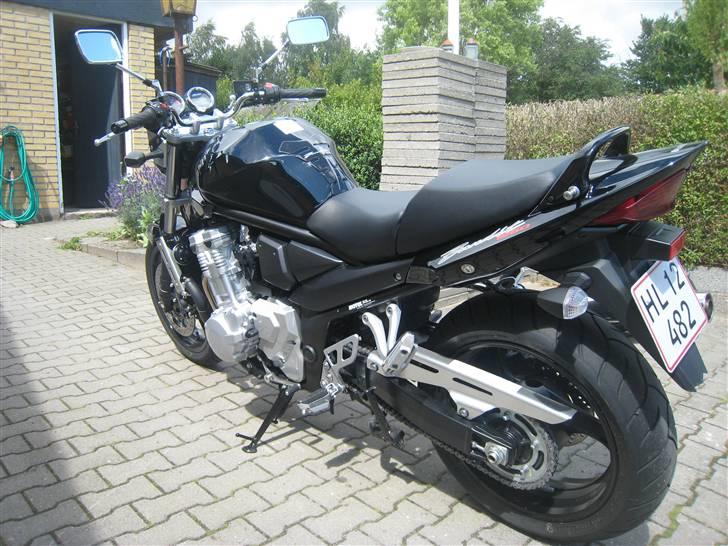 Suzuki GSF 1250 AK8 billede 3