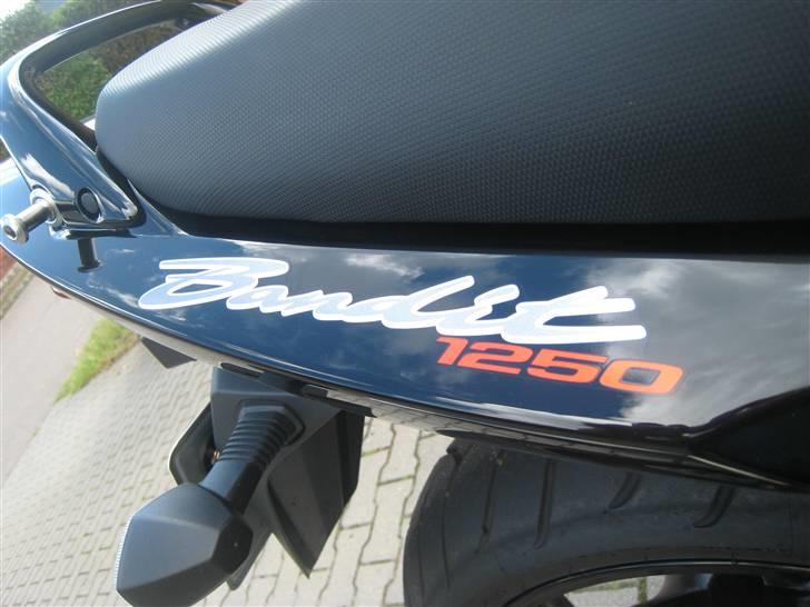 Suzuki GSF 1250 AK8 billede 4