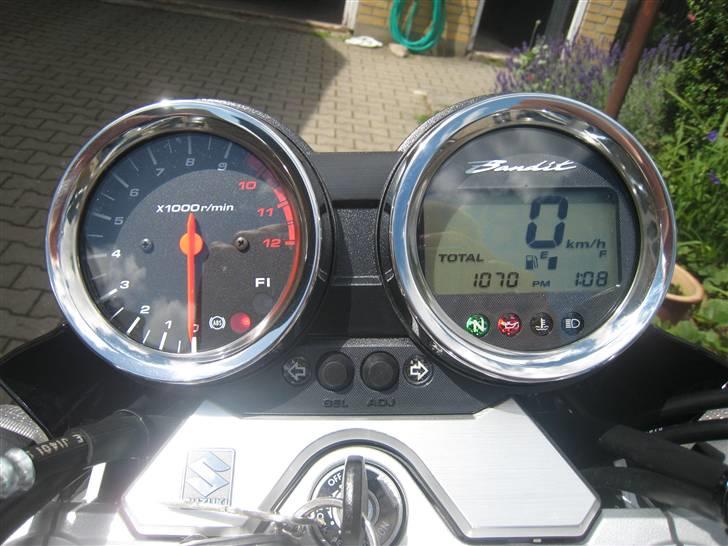 Suzuki GSF 1250 AK8 billede 5