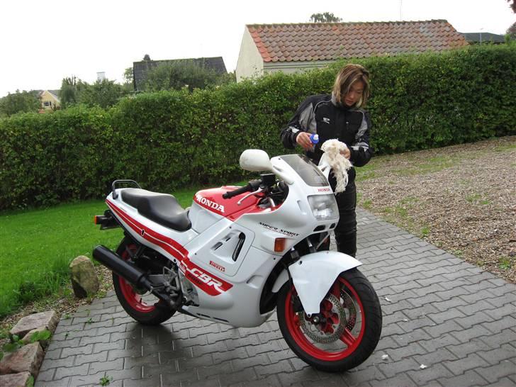 Honda CBR600F billede 3