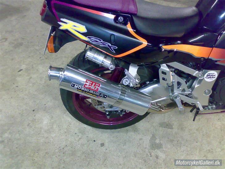 Suzuki gsx 750 r billede 8