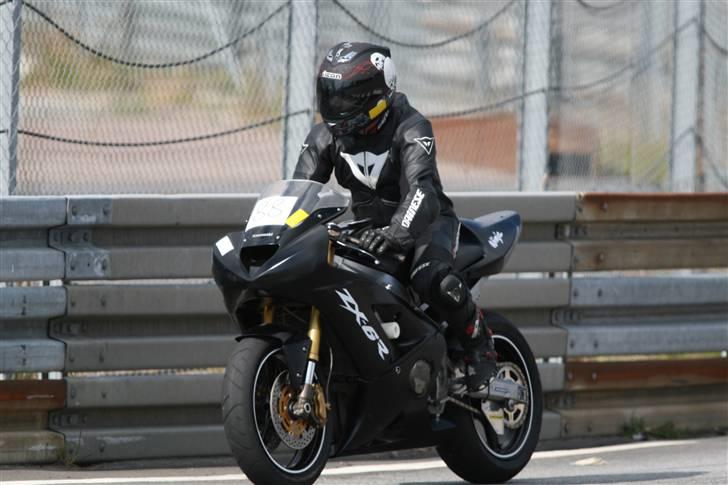 Kawasaki ZX6 RR Baneracer #SOLGT# billede 15