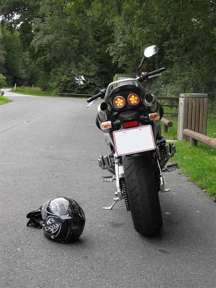 Suzuki GSR 600 (SOLGT) - Det er sku da en fræk lille røv ikke!! :-) billede 4