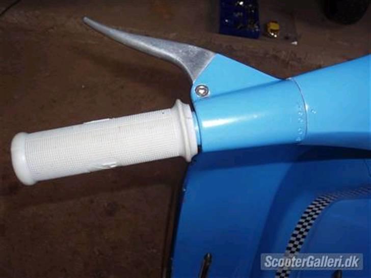 Vespa 125ccm SOLGT billede 14