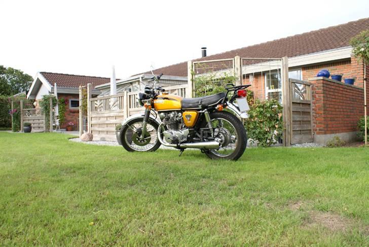 Honda CB450 billede 2