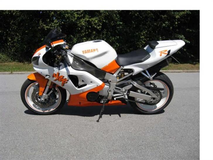 Yamaha R1   (solgt) billede 15