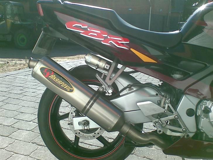 Honda CBR 600 F3 PC31 billede 4