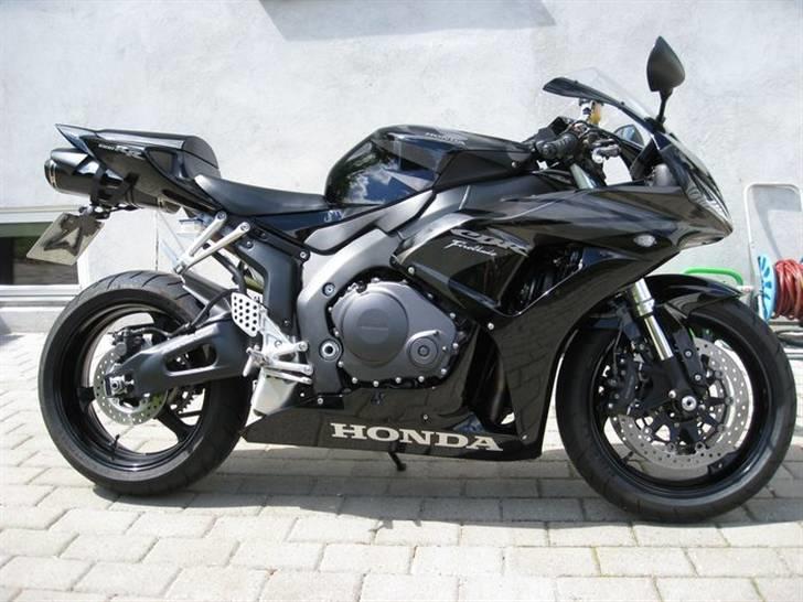 Honda CBR 1000 RR Fireblade billede 1