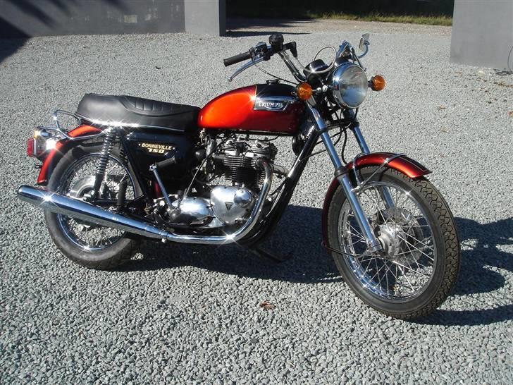 Triumph Bonneville T140 V billede 2