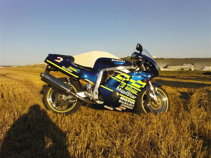 Suzuki GSXR 400R gk76a(SOLGT) billede 10