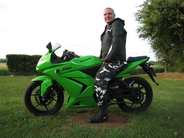 Kawasaki Ninja 250r billede 3