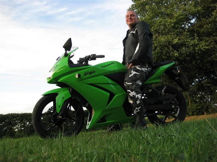 Kawasaki Ninja 250r billede 4