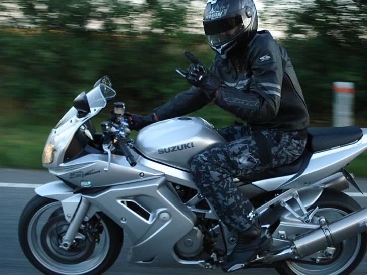 Suzuki SV 1000 S (Solgt) billede 8