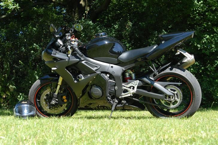 Yamaha Yzf r6 - En tur i skoven :-) billede 9