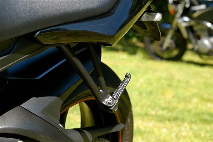 Yamaha Yzf r6 - Så blev bagfodhvileren indfarvet  billede 11