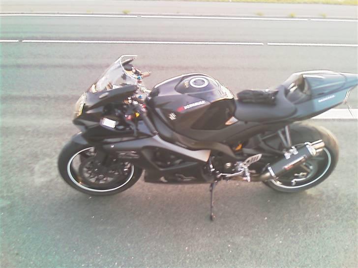 Suzuki gsx-r 1000 k8 Solgt billede 1