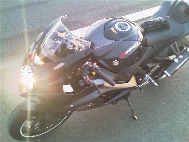 Suzuki gsx-r 1000 k8 Solgt billede 2