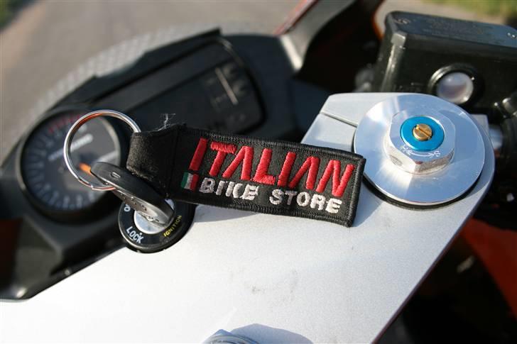 Hyosung GT650R   (SOLGT) billede 11