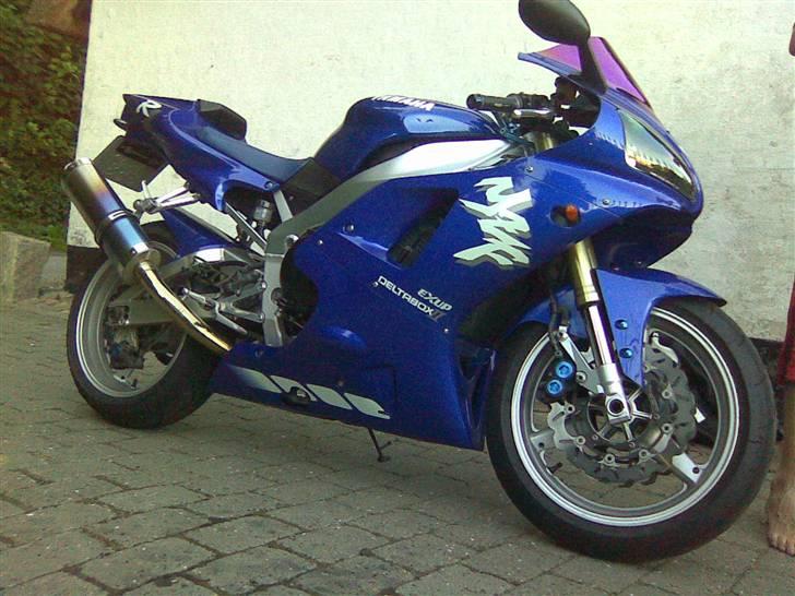 Yamaha r1 billede 2