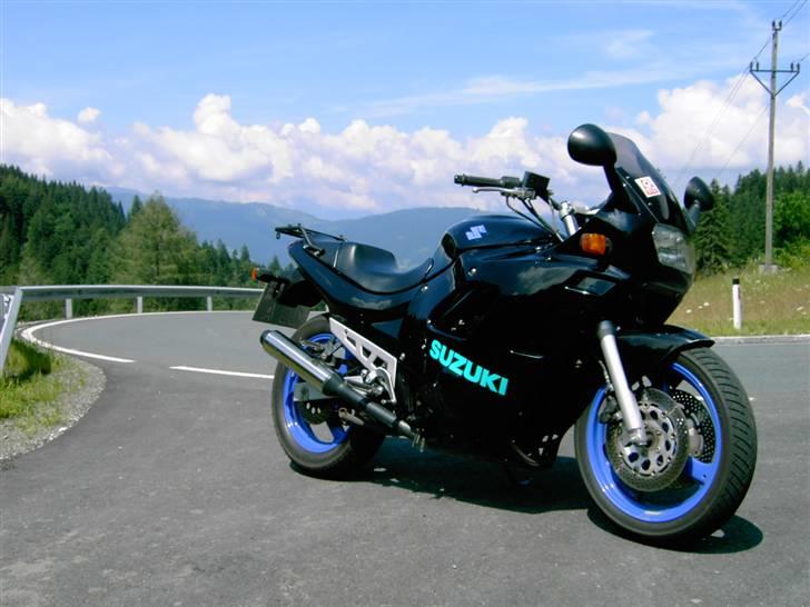 Suzuki GSX 600 F (Solgt) billede 1