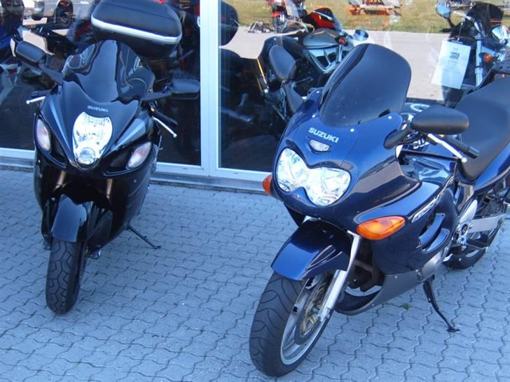 Suzuki Hayabusa GSX 1300 R - Store Byttedag :o) billede 2