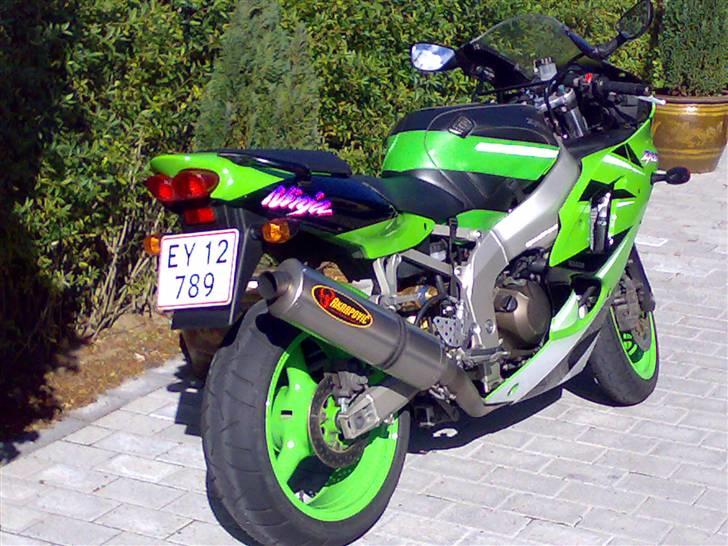 Kawasaki ZX6R billede 2
