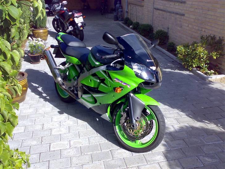 Kawasaki ZX6R billede 3