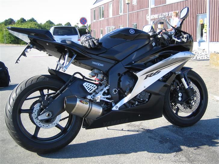 Yamaha R6 billede 4