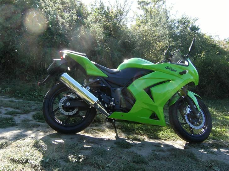 Kawasaki Kawasaki Ninja 250R SOLGT billede 2