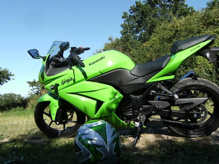 Kawasaki Kawasaki Ninja 250R SOLGT billede 3