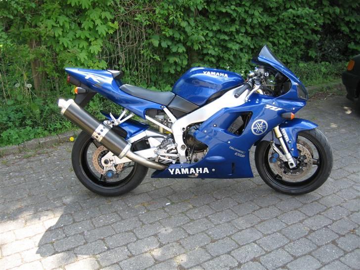 Yamaha YZF-R1 billede 2